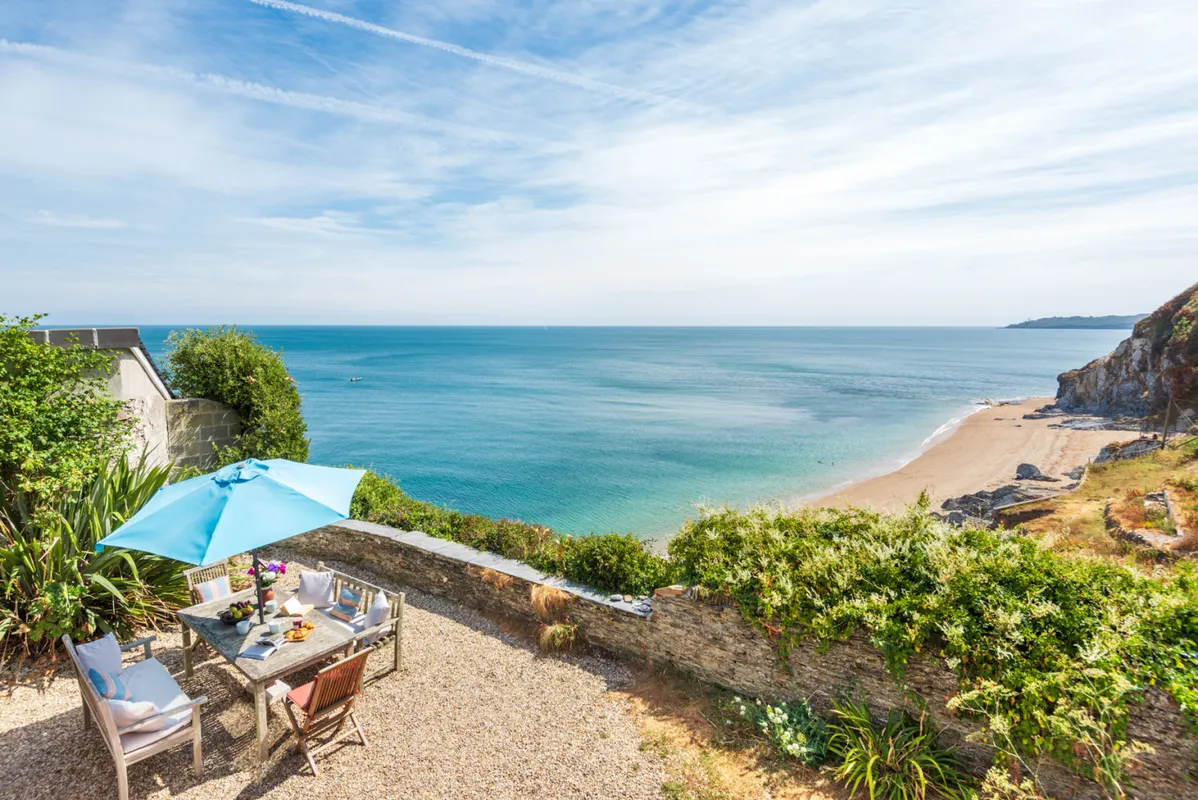 Perfect views for morning coffees' and relaxing al fresco dining