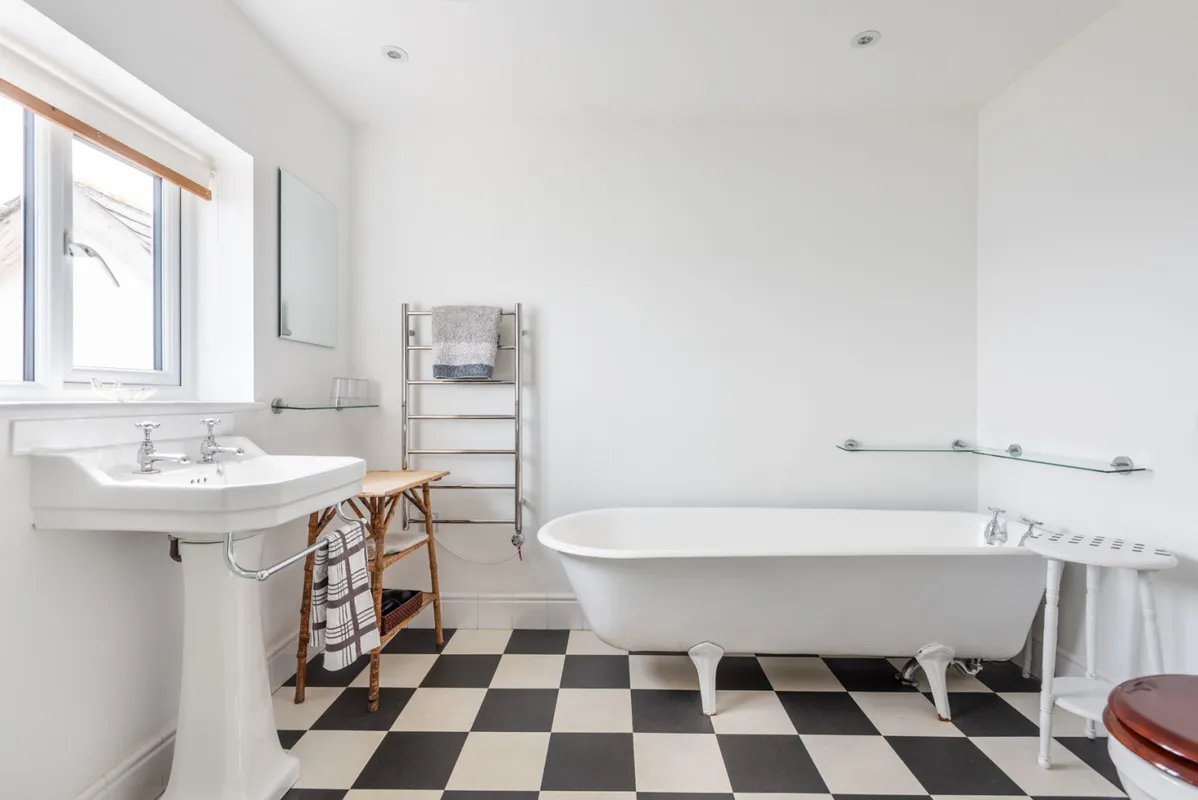 Another view of the family bathroom