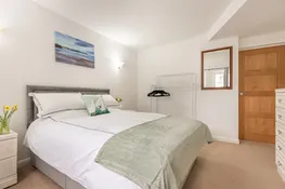 Spacious bedroom with 5ft king size bed