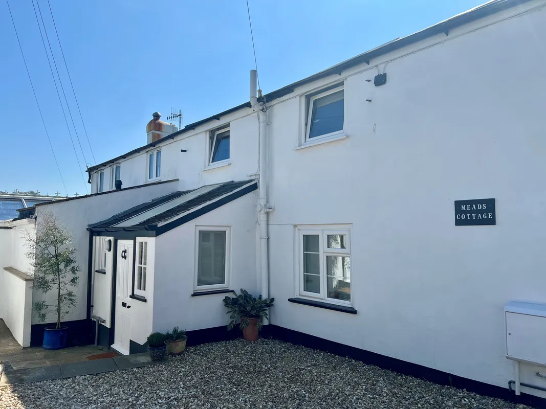 Meads Cottage, Charmouth: An ideal base for beachcombers and fossil seekers
