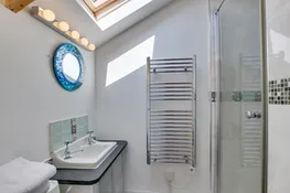 En suite Shower Room