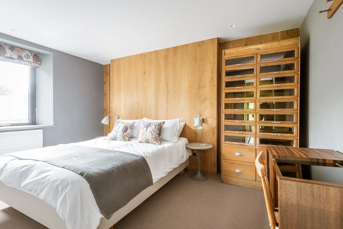 Another view of the king size bed
