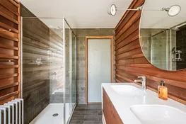 Another view of the family bathroom
