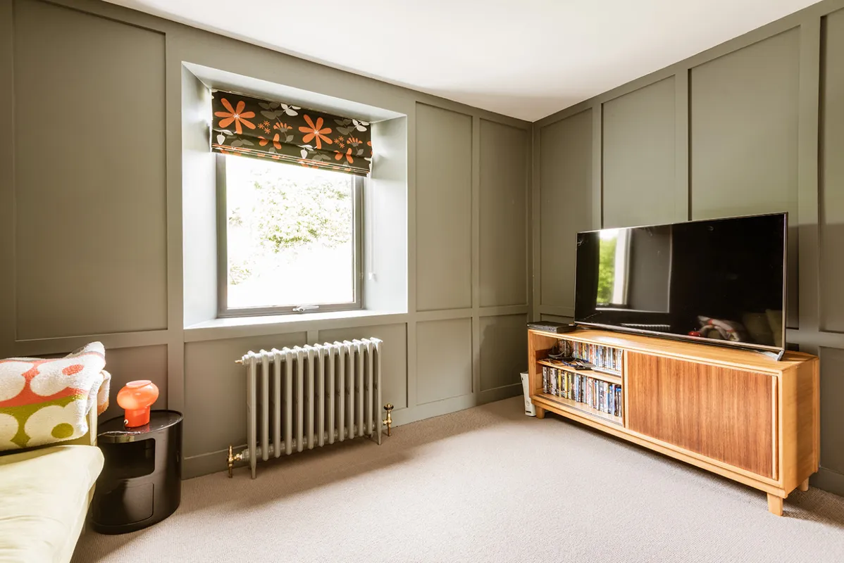 Another view of the snug