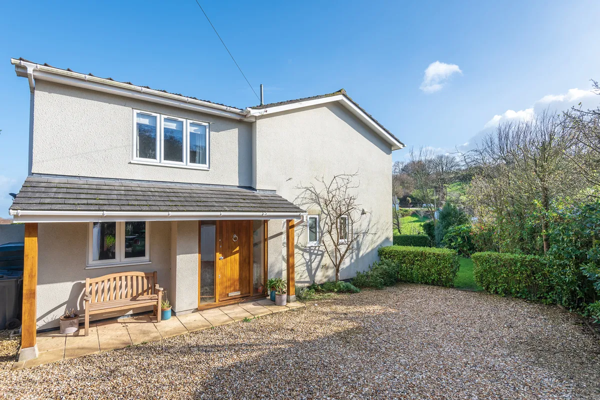 Welcome to stylish Clover Cottage.