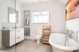 The family bathroom on the ground floor.