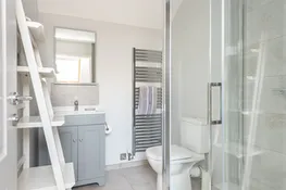 The master en suite shower room.