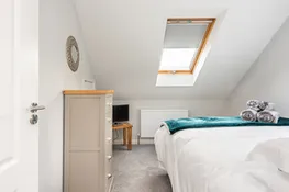 The double bedroom with countryside view.