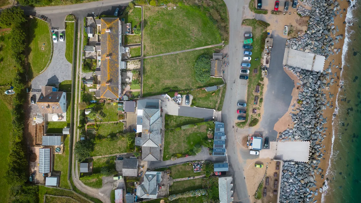 Middlecombe Lodge is just a stones throw from the beach