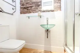 The master en suite shower room.